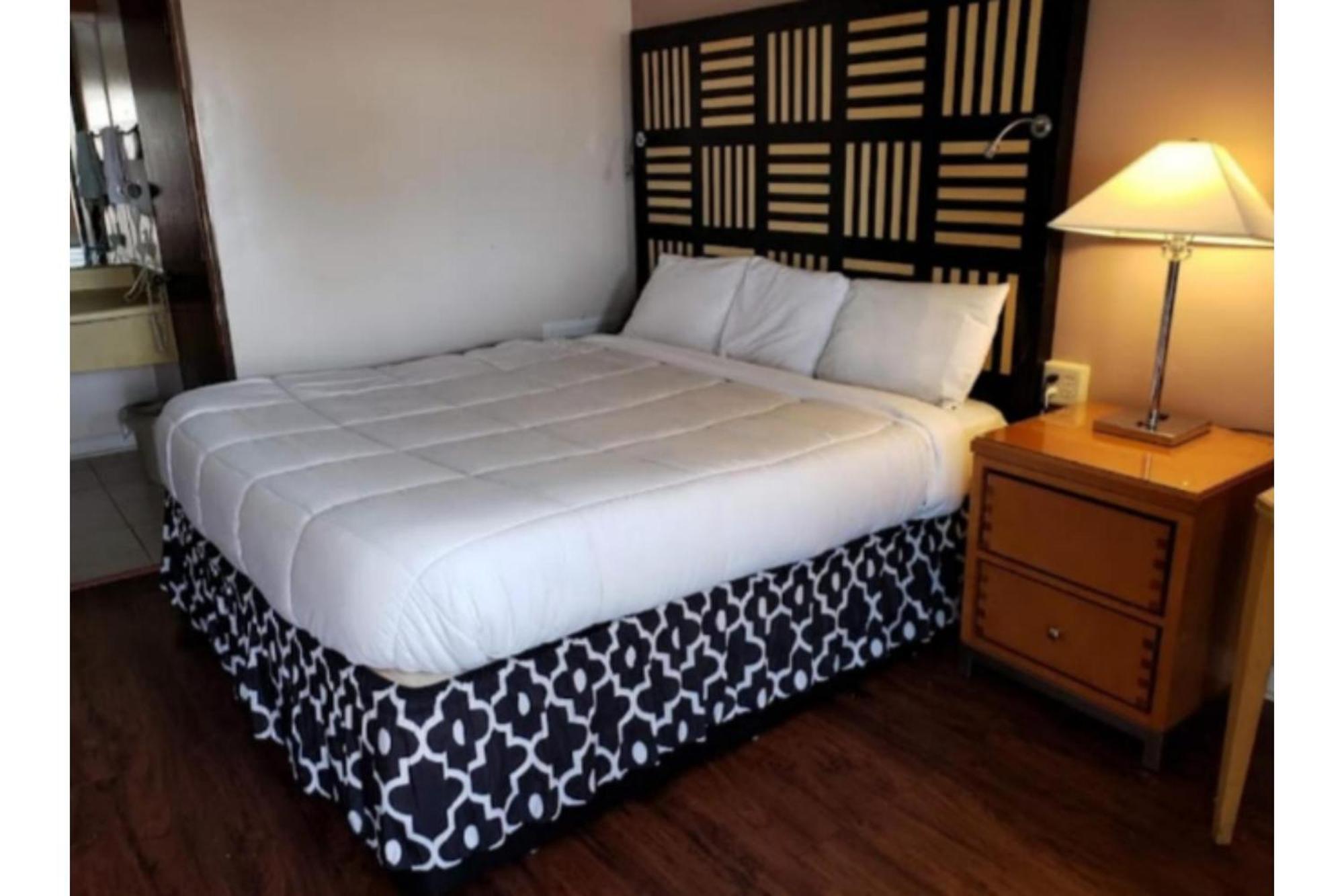 Tri-City Motel By Oyo Forest City Spindale מראה חיצוני תמונה